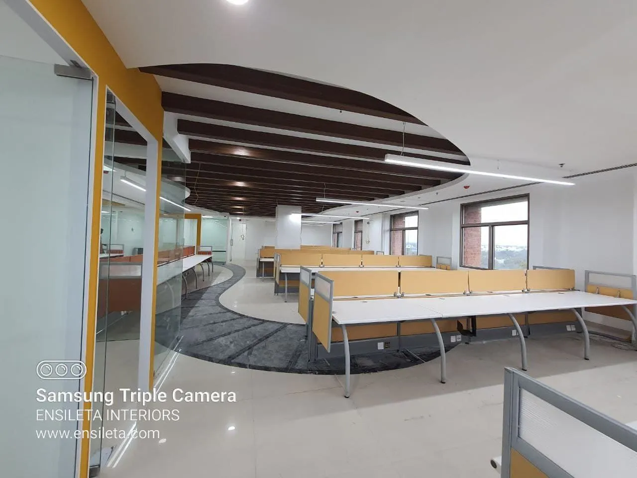 Modern Office Interiors, Executive Lobbies, and Technical Showrooms | Interior Interior Design by Desk & Decor