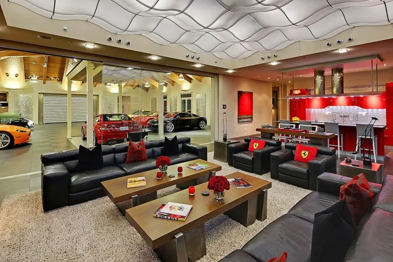 Car Garage Is Ideal Automotive