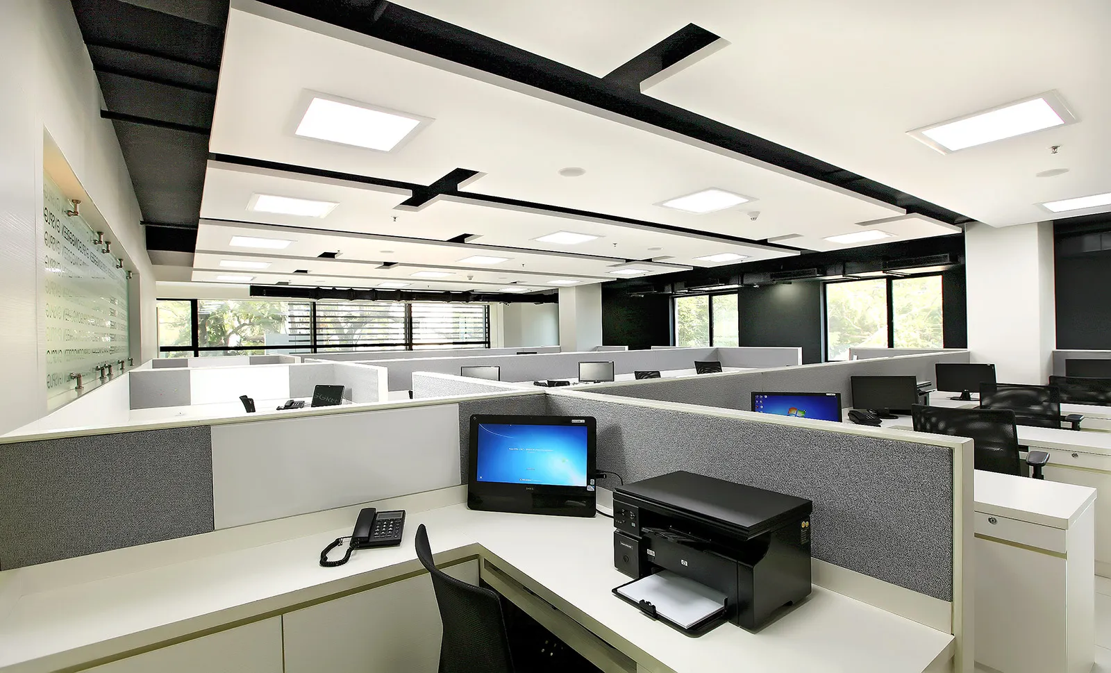 Modern Open-Plan Office Workspace