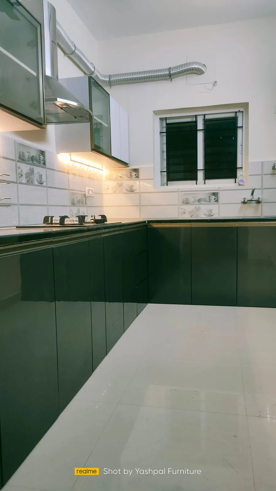 L-Shaped Modular Kitchen